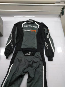 kleding en bedrukking race overall