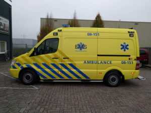 Mercedes secundaire ambulance belettering