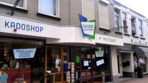 Het Venster Oss gevelbord en letters