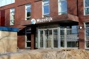 MuzeRijk Volkel Freesletters 18mm volkern