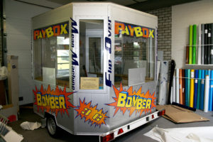 Belettering kassa Bomber gebr. Regter